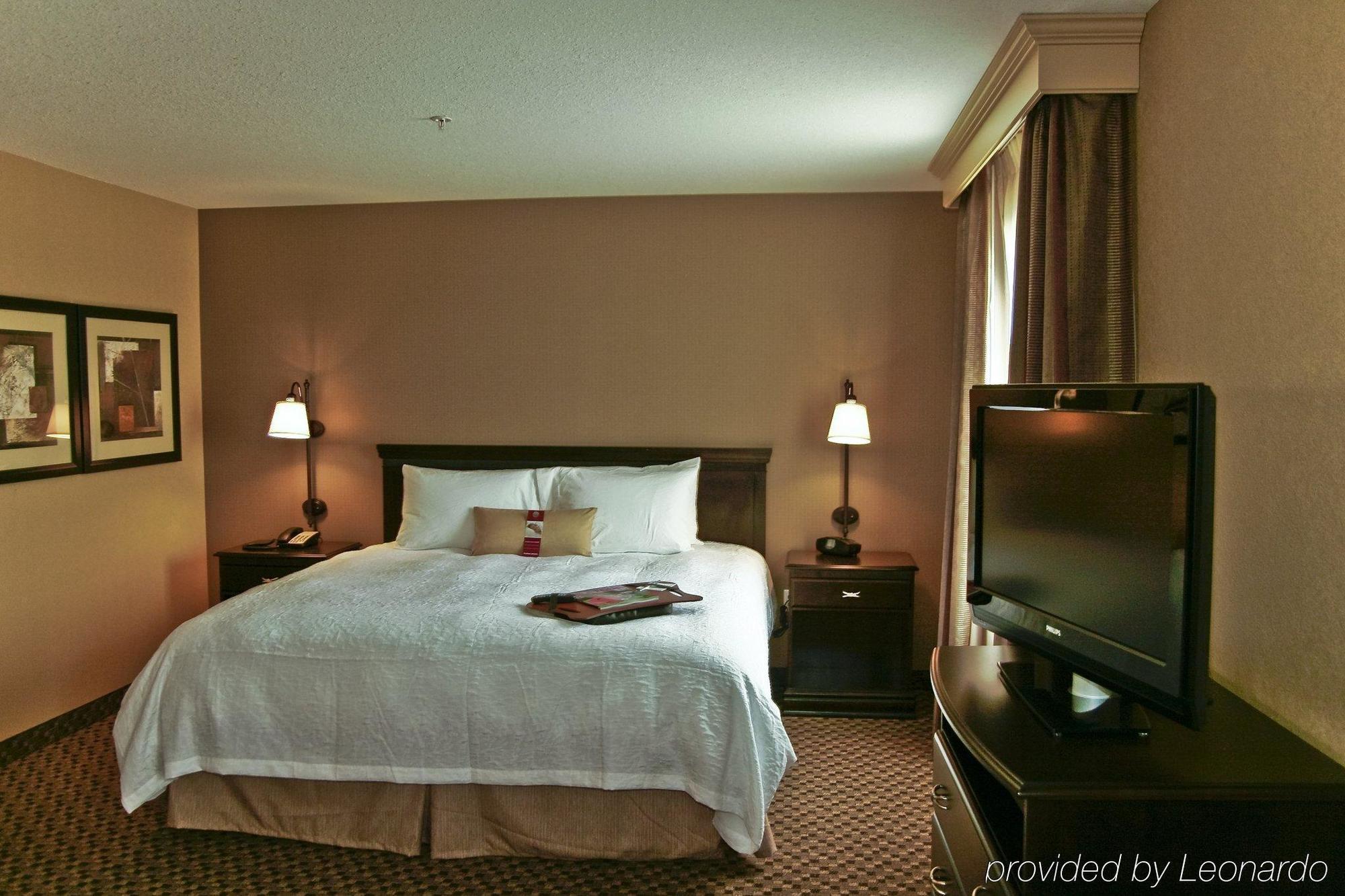 Hampton Inn & Suites Edmonton/West Rom bilde